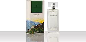 عطر أ فراجرانس ستوري دارجيلنج أو دو برفوم - 50 مل. عطر برائحة الشاي ممزوج ببراعة مع الزهور والفواكه الطازجة. يدوم طويلاً ، مزيج من البرتقال ، الشاي الأخضر ، الياسمين.، للجنسين