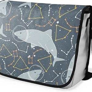 شنطة ماسنجر مدرسية مطبوعة رقمية بحزام اسود للبنات والاولاد من لو جاردين دو لين، شنطة ماسنجر للطلاب، شنط كتف مقاس 29 × 36 سم